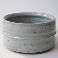 geriffeltes Keramikgefäß