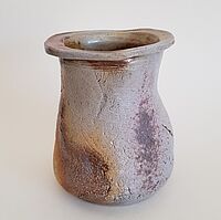 Keramikgefäß braunes, unregelmäßiges Keramikgefäß