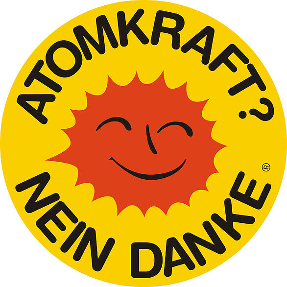 Lachende Sonne mit dem Schriftzug "Atomkraft? Nein danke"