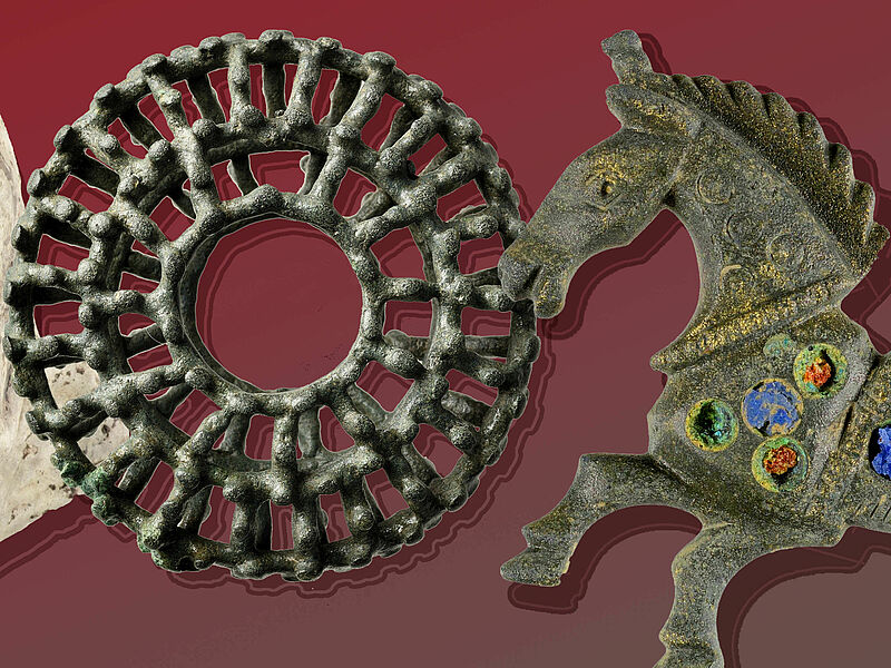 Bildcollage, die archäologische Funde aus einer römisch-germanischen Siedlung zeigt.