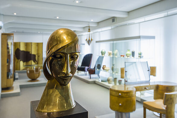 Insight into the Art Deco exhibition