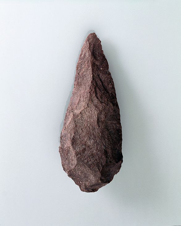 Ein über 50.000 Jahre alter Faustkeil aus Bruchsal