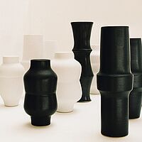 Keramikvasen mattschwarze und mattweiße Keramikvasen
