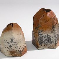 steinartige Keramikplastiken